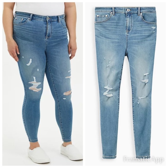 NWT TORRID Midfit Supersoft Skinny Jeans - Picture 1 of 12